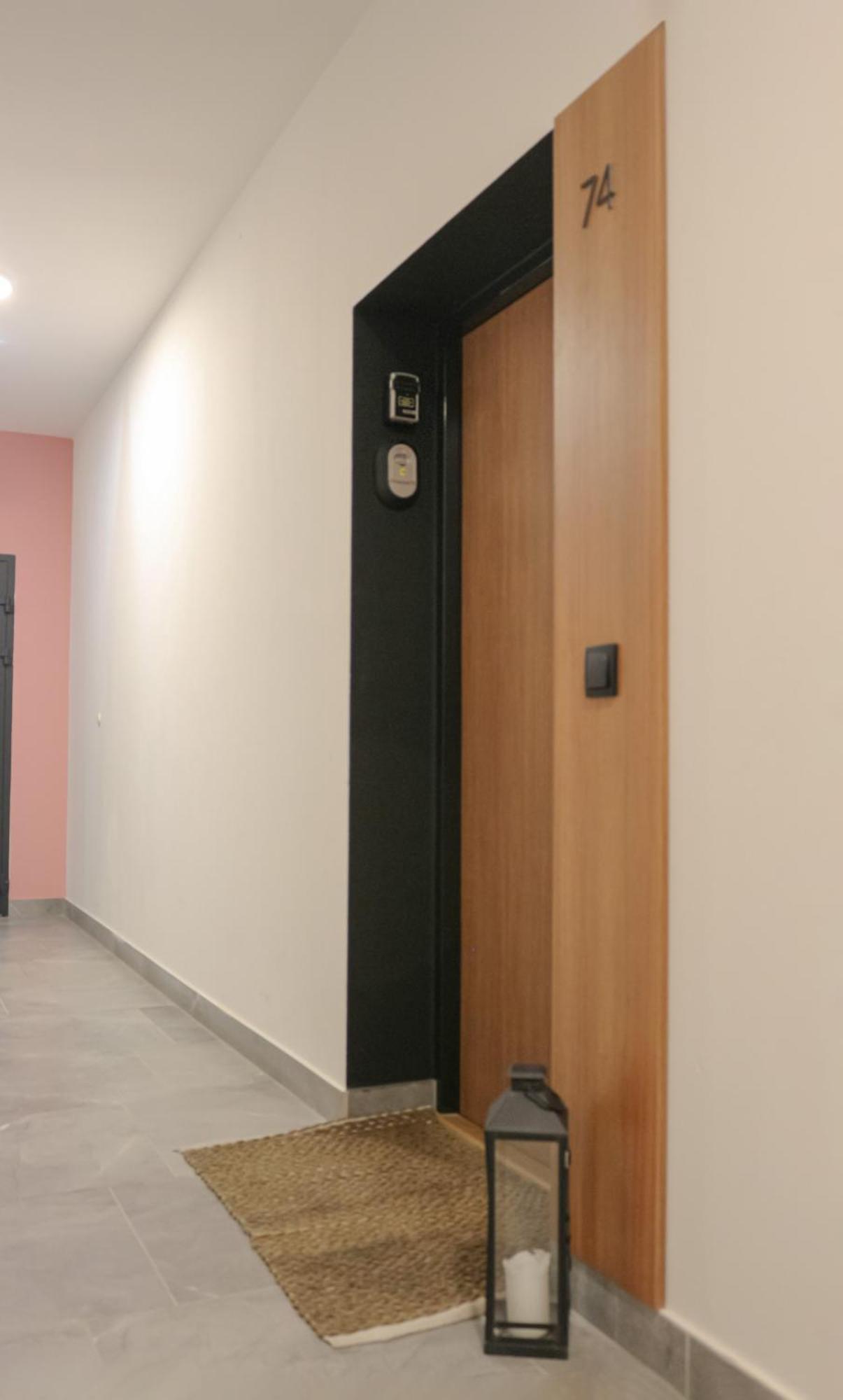 Relax&Comfort New Waw 50 Sqm With Terrace, Garden, Free Parking And Ac วอร์ซอ ภายนอก รูปภาพ