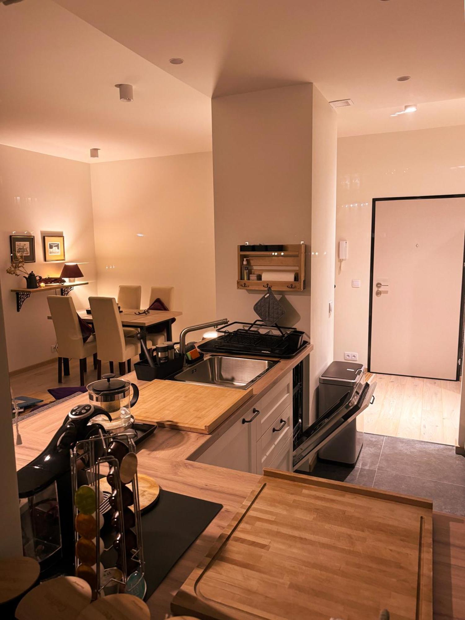 Relax&Comfort New Waw 50 Sqm With Terrace, Garden, Free Parking And Ac วอร์ซอ ภายนอก รูปภาพ