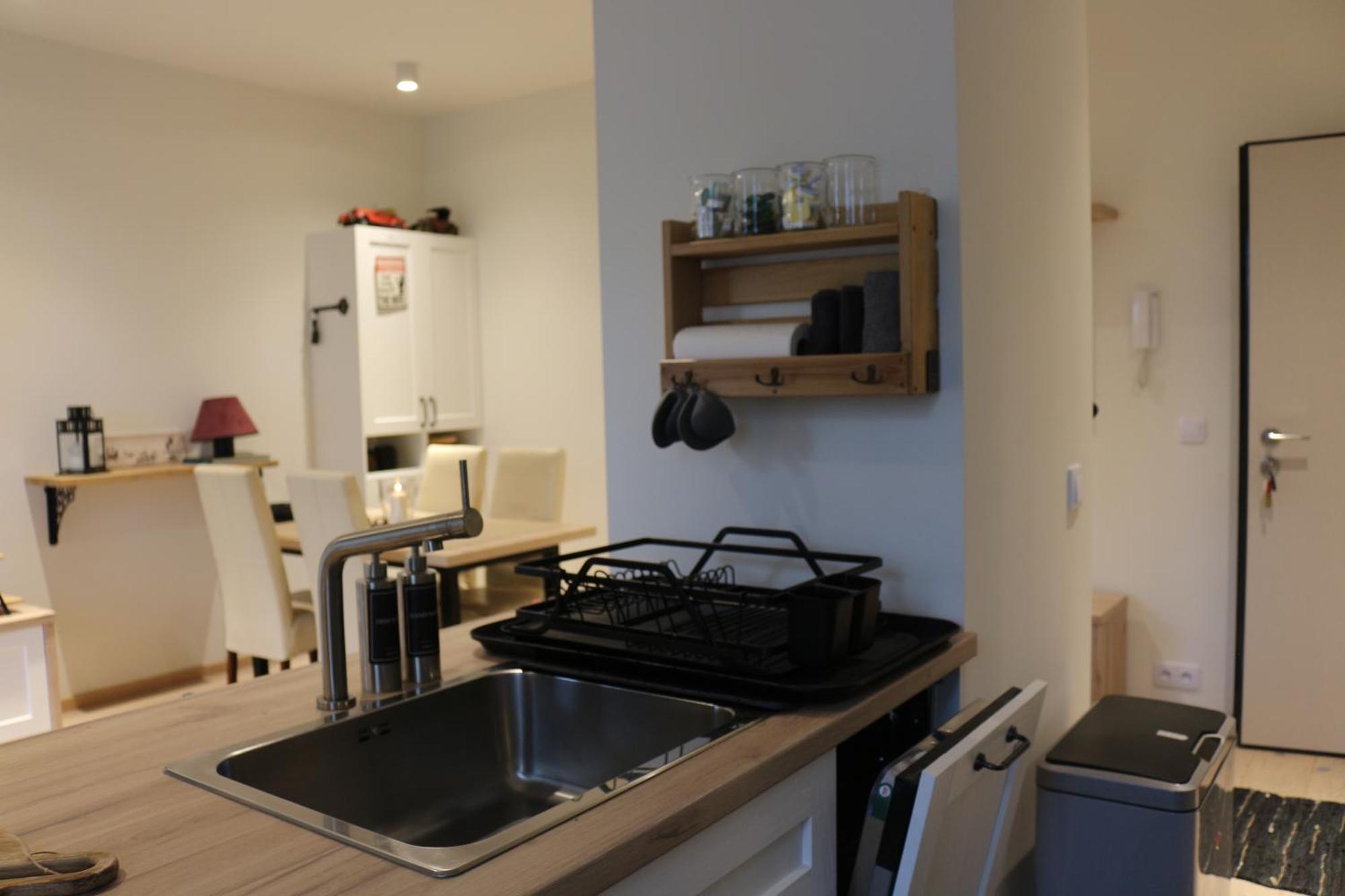 Relax&Comfort New Waw 50 Sqm With Terrace, Garden, Free Parking And Ac วอร์ซอ ภายนอก รูปภาพ