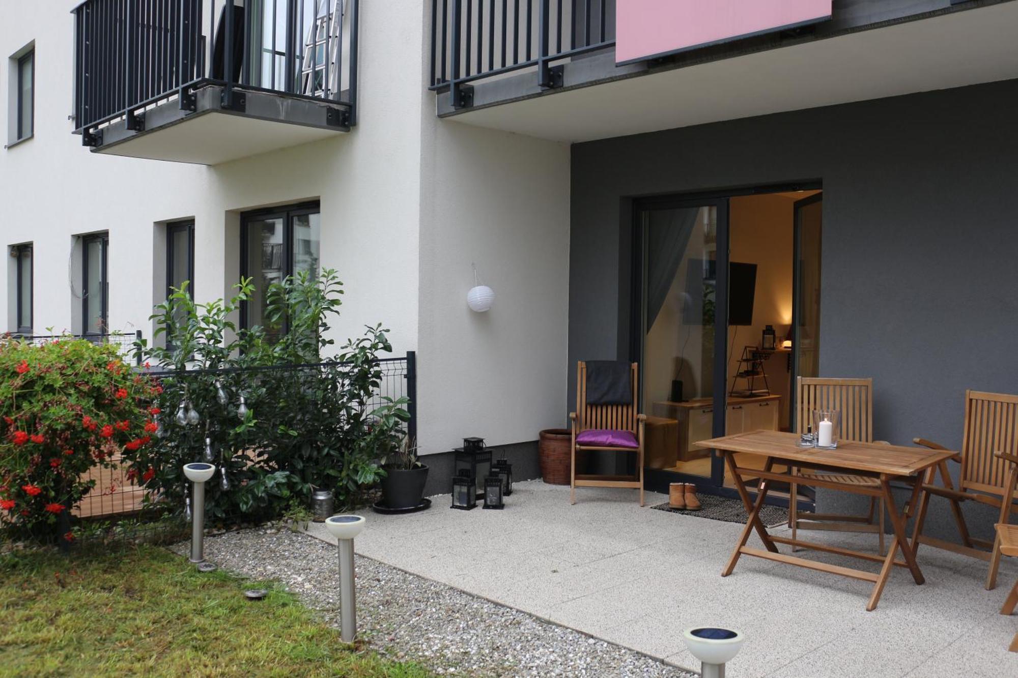 Relax&Comfort New Waw 50 Sqm With Terrace, Garden, Free Parking And Ac วอร์ซอ ภายนอก รูปภาพ