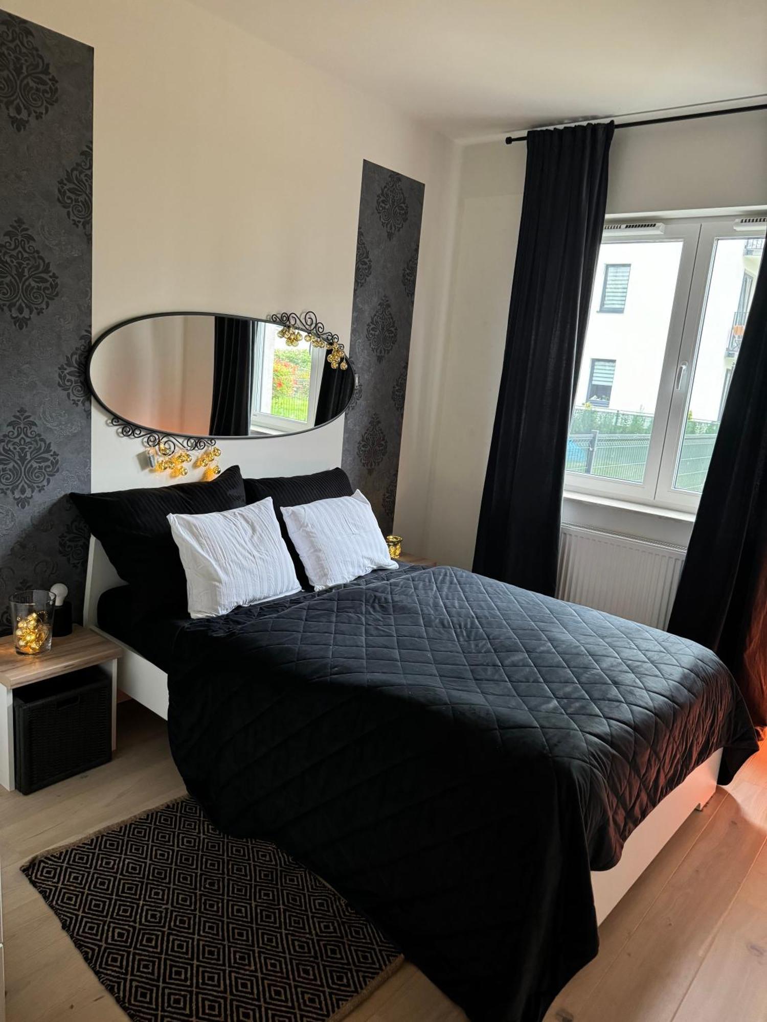 Relax&Comfort New Waw 50 Sqm With Terrace, Garden, Free Parking And Ac วอร์ซอ ภายนอก รูปภาพ